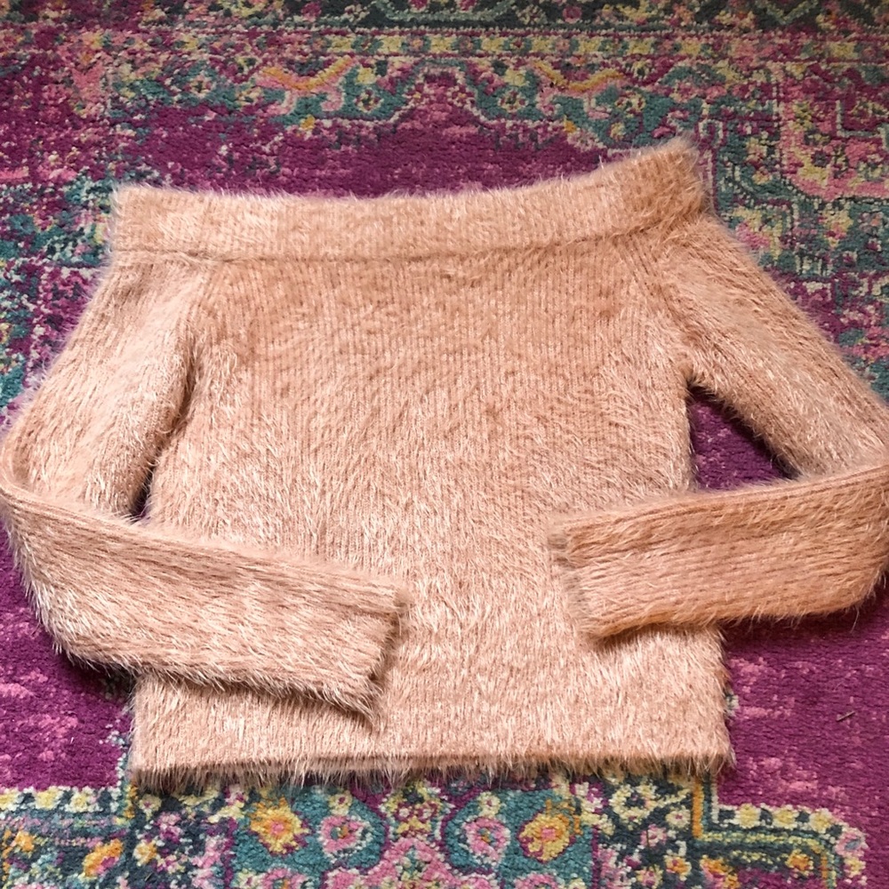 NWOT MinkPink Fuzzy Blush Sweater